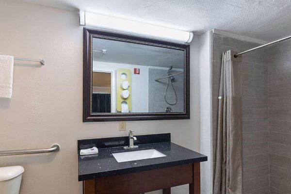 Howard Johnson Express Inn Albany GA